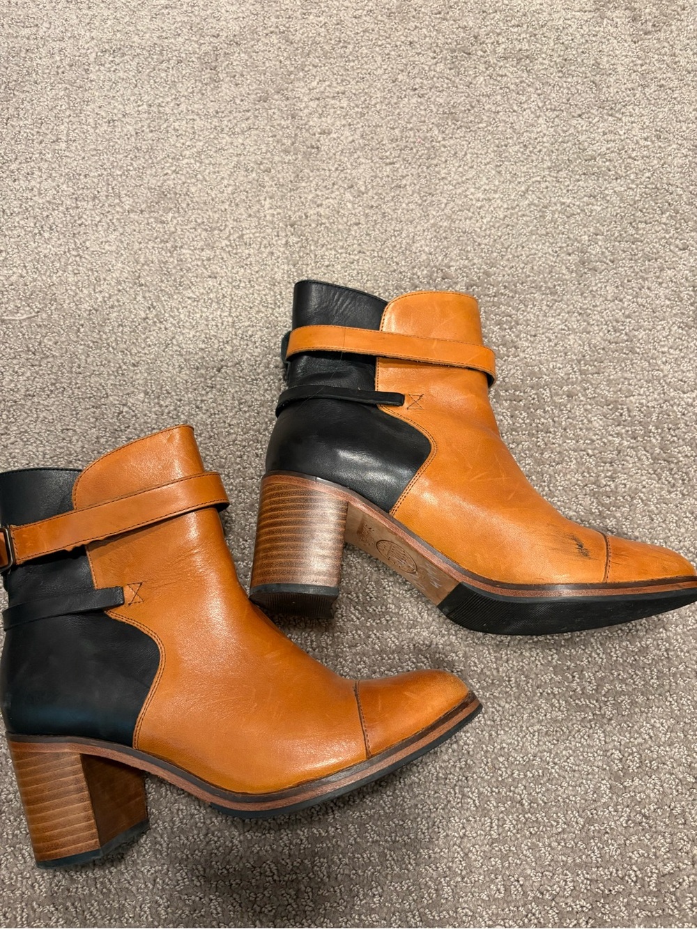Wolverine Two-Tone Tan and Black Leather Ankle Booties